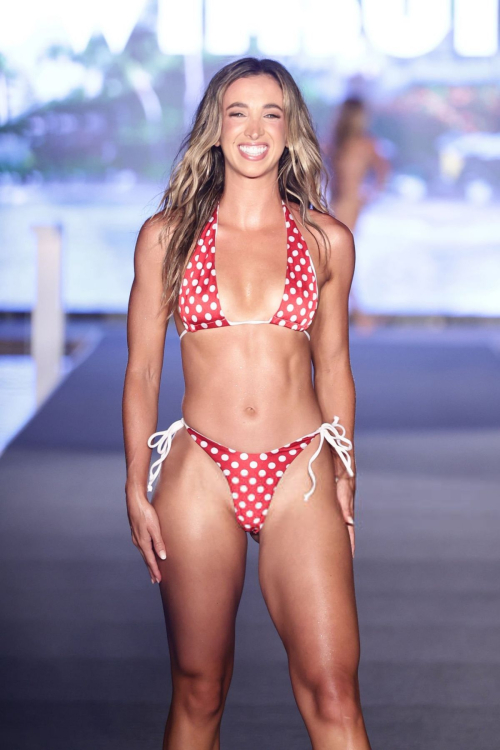 Katie Austin at Sports Illustrated Show Miami, June 2025 41
