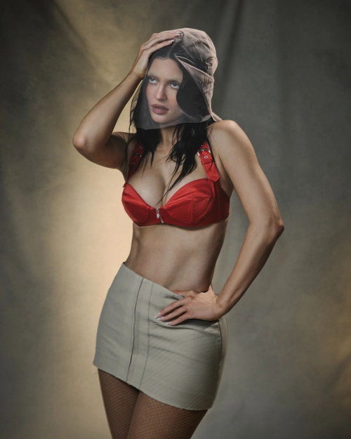 Kylie Jenner for KHY x Dilara Findikoglu Campaign, 2025 17