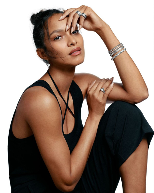 Lias Ribeiro for Vivara campaign, June 2025 2