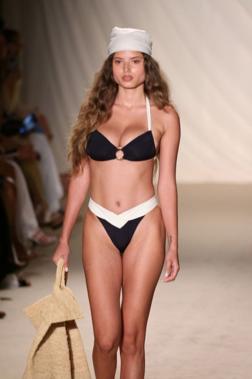 Maria Katarina at Monday Swim Show Miami, May 2025 6