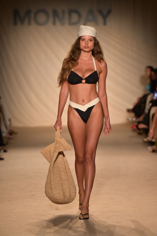 Maria Katarina at Monday Swim Show Miami, May 2025 8