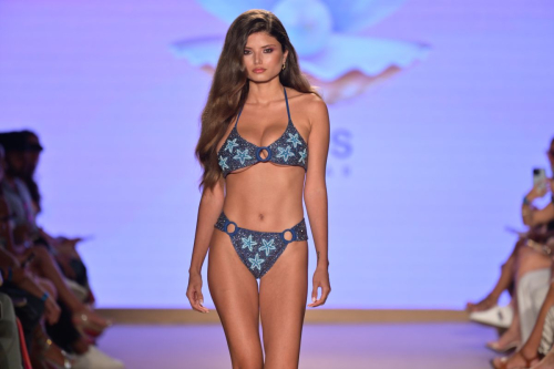 Maria Katarina at Oceanus x Sojos Show, June 2025 8