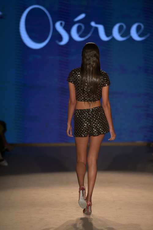 Maria Katarina at Oseree Show Miami, May 2025 6