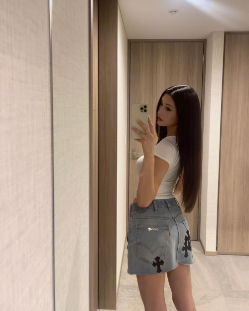 Mika Takeuchi instagram photos, June 2025 4