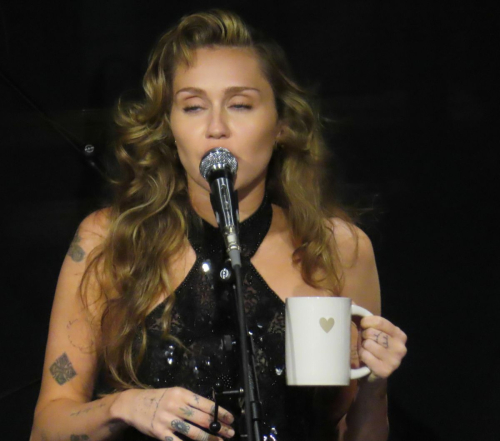 Miley Cyrus Performs at Rough Trade NYC, June 2025 4