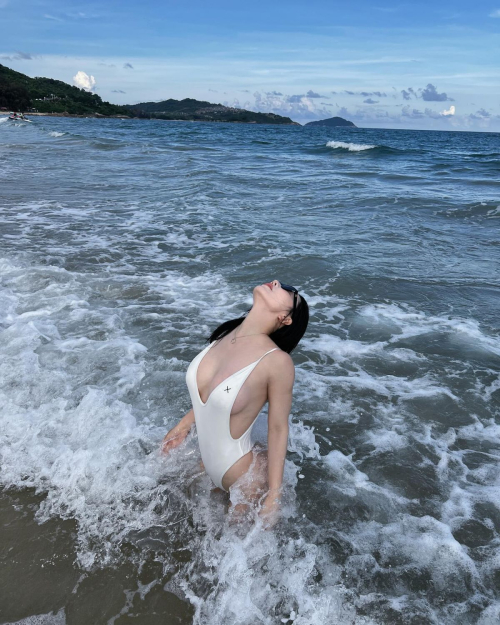 Yunyan Liu – Instagram Photos, June 2025 11