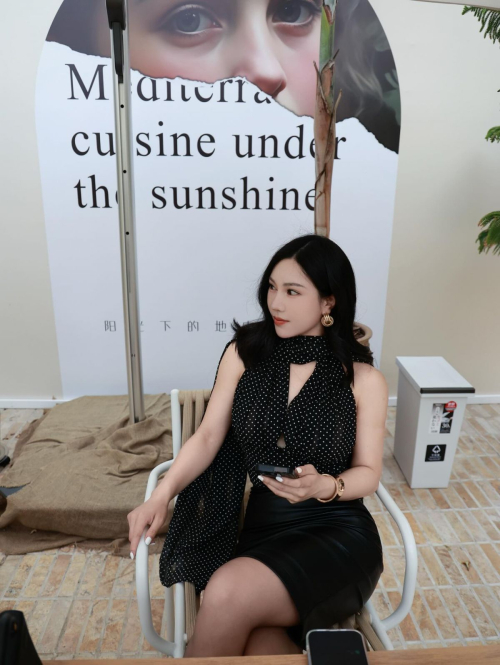 Yunyan Liu – Instagram Photos, June 2025 15