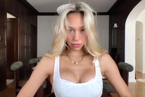 Alexis Ren instagram photos, Jul 2025 8