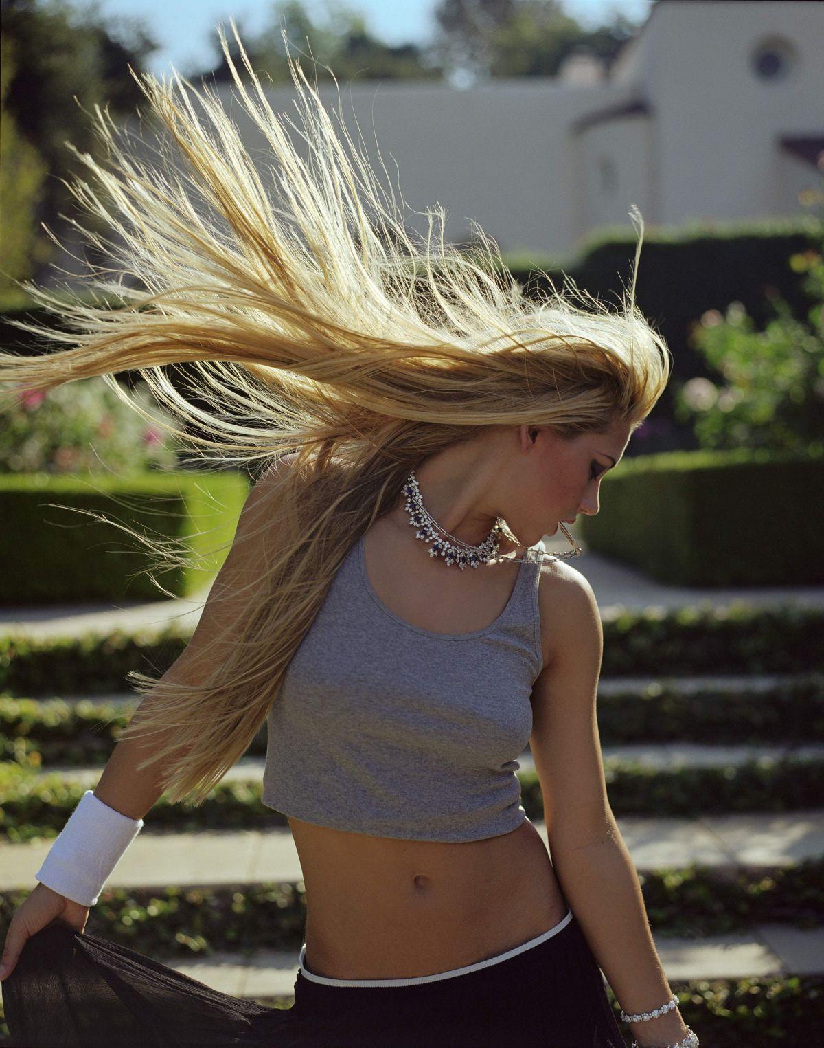 Anna Kournikova Beautiful Photoshoot 2007