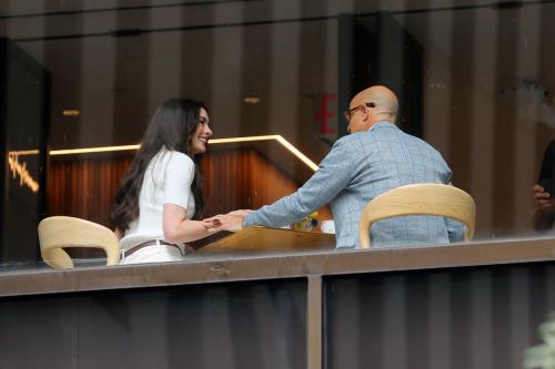 Anne Hathaway on Devil Wears Prada 2 Set July 2025 3