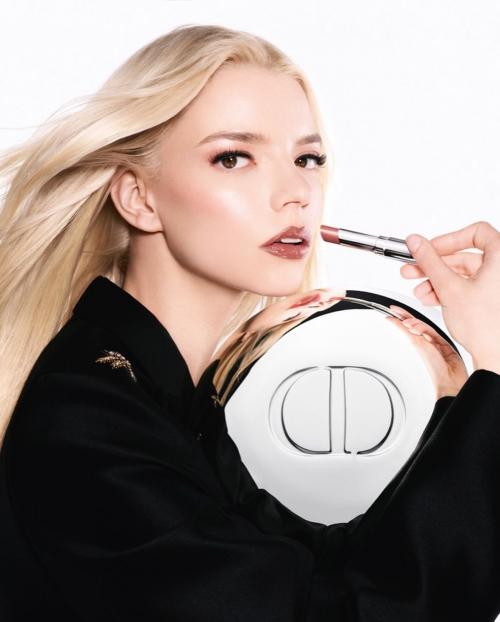 Anya Taylor-Joy and Willow Smith Dior Campaign July 2025 1