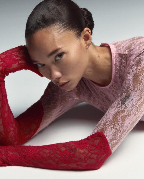 Ashley Moore Stuns in Glam Photoshoot, June 2025 2