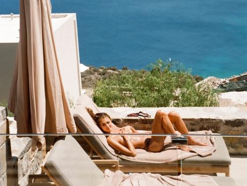 Audrey Thompson glows in Instagram shots, July 2025 3