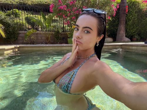 Ava Allan Elegant Instagram Pictures, July 2025 9