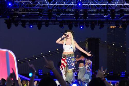 Ava Max at Macy’s July 4th fireworks NYC, July 2025 6