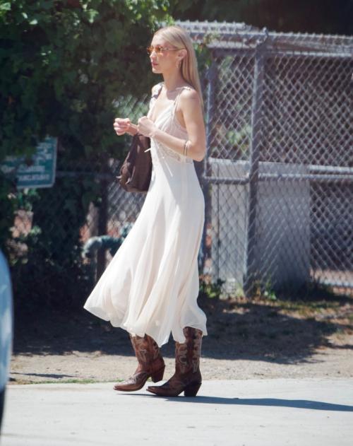 Bella Hadid arriving at baby shower in LA, July 2025 4