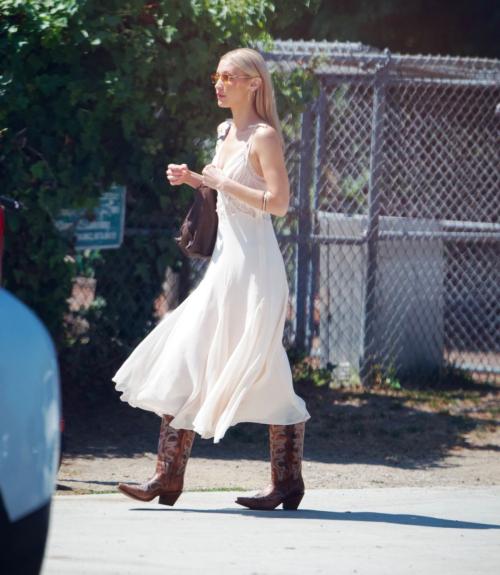 Bella Hadid arriving at baby shower in LA, July 2025 6