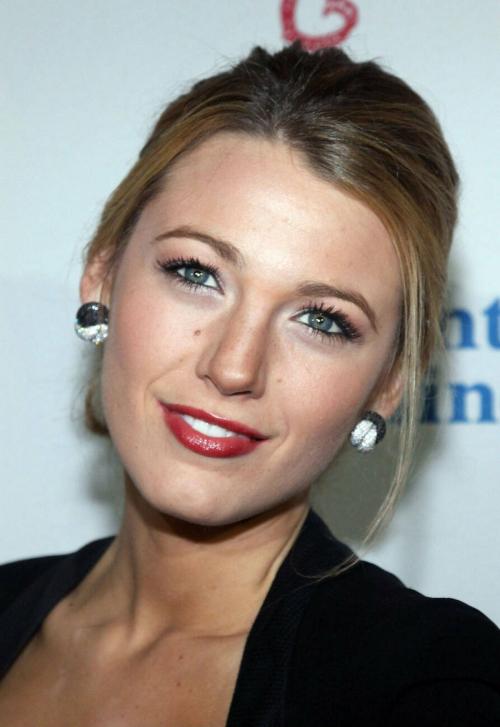 Blake Lively stuns at Angel Ball NYC, 2009 1