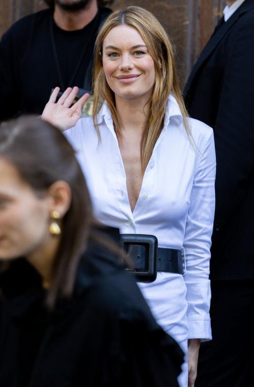 Camille Rowe at Balenciaga runway Paris, July 2025 1