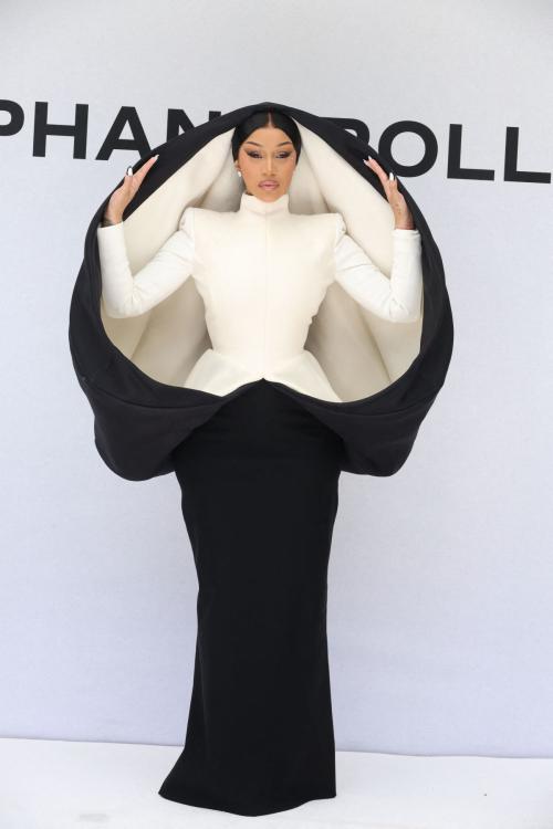 Cardi B stuns at Rolland fashion event, July 2025 1