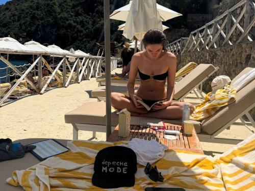 Charlotte Lawrence instagram photos, Jul 2025 2