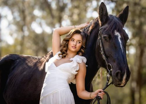 Chelsea Mayer vibrant Instagram gallery, July 2025 1