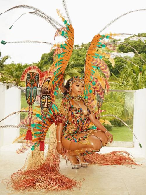 Chloe Bailey posts radiant Instagram photos, July 2025 16
