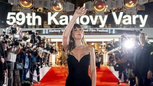 Dakota Johnson wins KVIFF President’s Award, July 2025 3