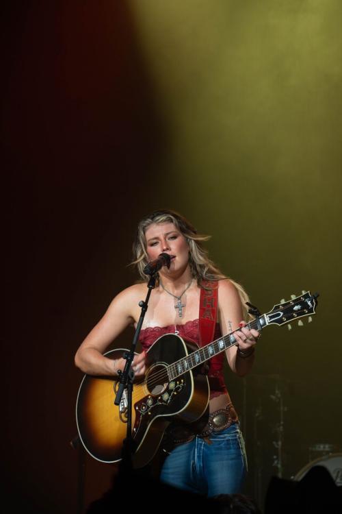 Dasha Performs Live at Paris Concert, July 2025 1