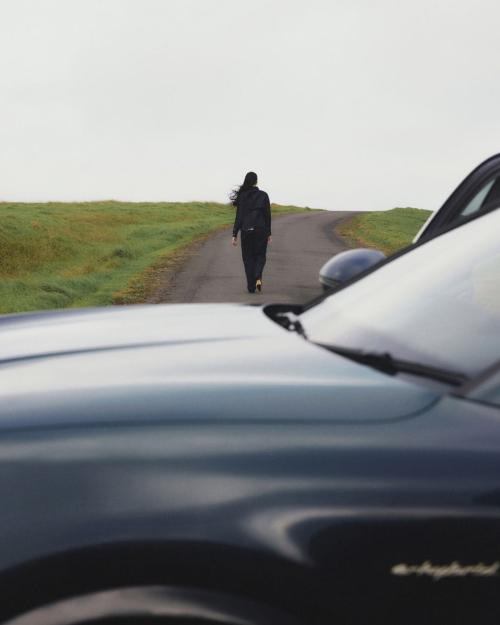 Dua Lipa for Porsche Cayenne Turbo shoot, July 2025 1