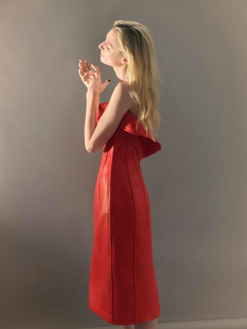 Elizabeth Debicki for Perfect Magazine Issue 6, Feb 2024 6