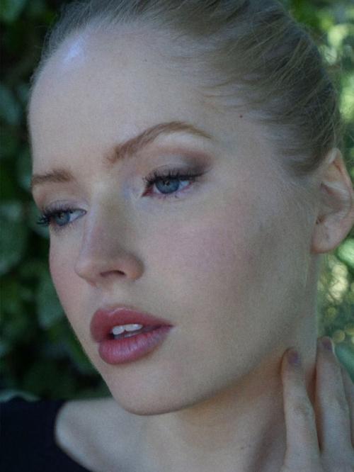 Ellie Bamber Stunning Instagram Moments, July 2025 1
