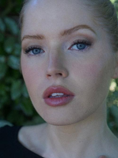 Ellie Bamber Stunning Instagram Moments, July 2025 2