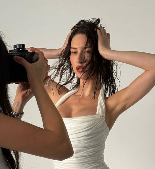 Elsie Hewitt Glam Instagram Updates, July 2025 10