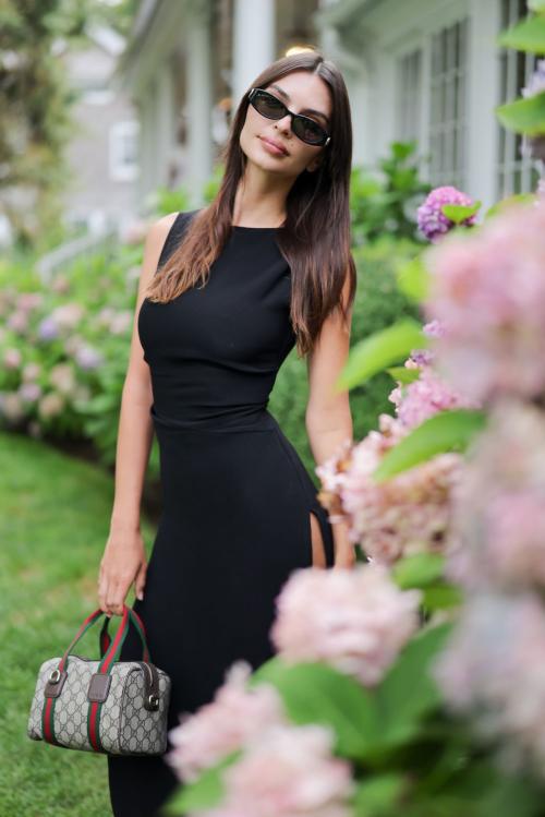 Emily Ratajkowski co-hosts Gucci dinner, July 2025 5