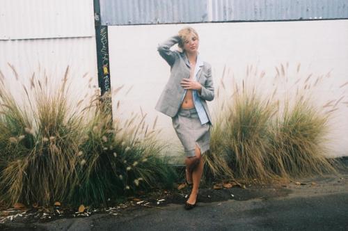Emma Brooks in elegant new photoshoot, July 2025 4