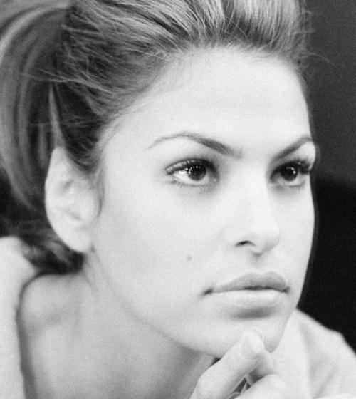 Eva Mendes glows in Instagram snaps, July 2025 1