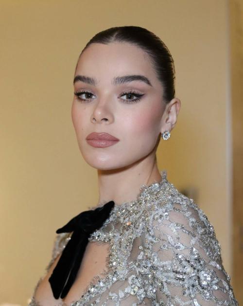 Hailee Steinfeld Pretty Instagram Photos, July 2025 1