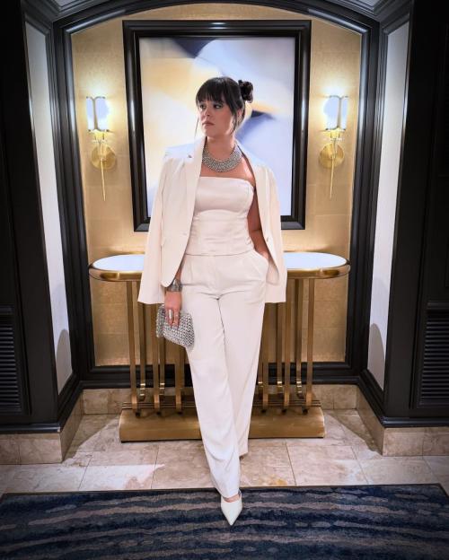 Hayley Orrantia shares cute Instagram pics, July 2025 1