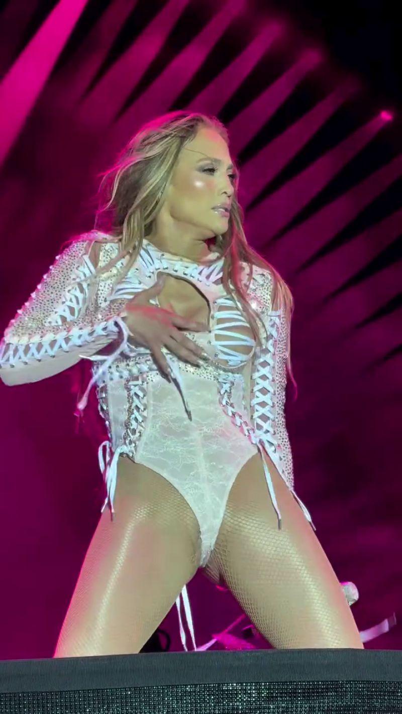 Jennifer Lopez performs at Cook Music Fest, Jul 2025