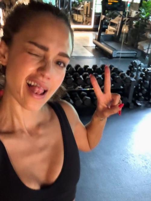 Jessica Alba Gorgeous Instagram Selfies, July 2025 1