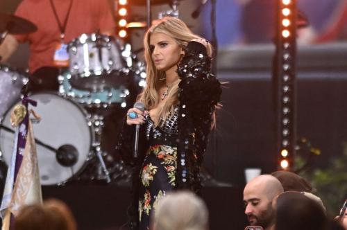 Jessica Simpson performs on Today Show NYC concert 3