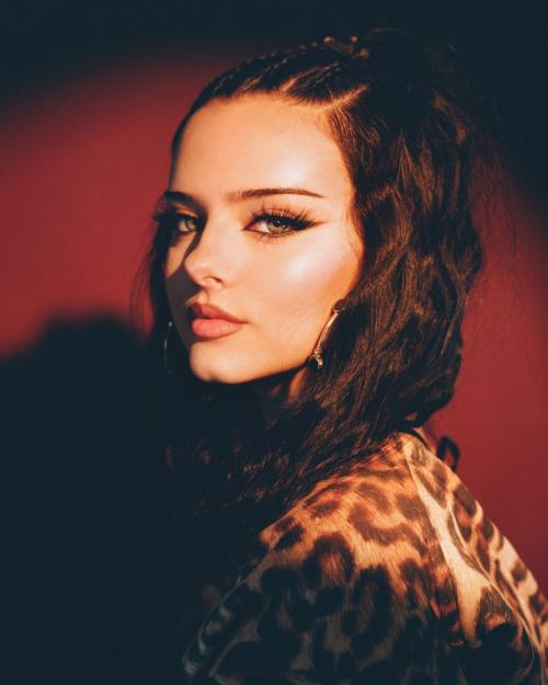 Jessie Murph stuns in TMRW Magazine shoot, Mar 2025 11