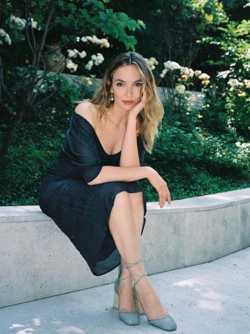 Jodie Comer Beautiful Instagram Portraits, July 2025 10