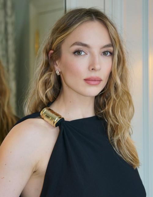 Jodie Comer Beautiful Instagram Portraits, July 2025 7