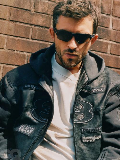 Jonathan Bailey for GQ profile, 2025 7