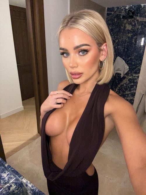 Julia Cavanagh shares Instagram photos, July 2025