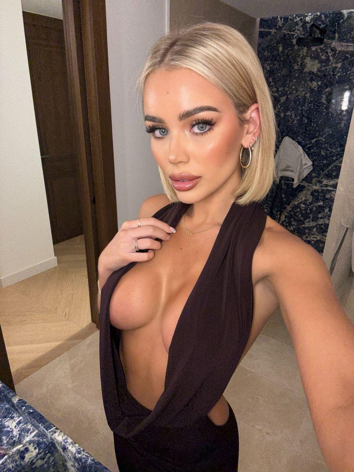 Julia Cavanagh shares Instagram photos, July 2025