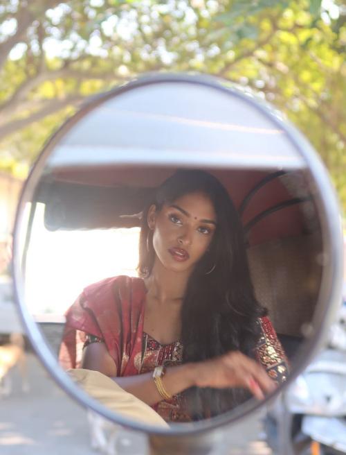 Kaaviya Sambasivam Instagram Reels and Pics, July 2025 4