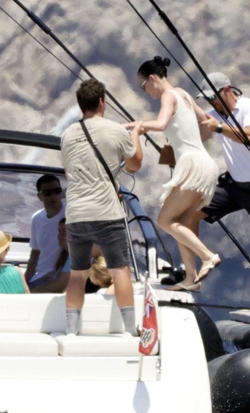 Katy Perry in black bikini on yacht, July 2025 1